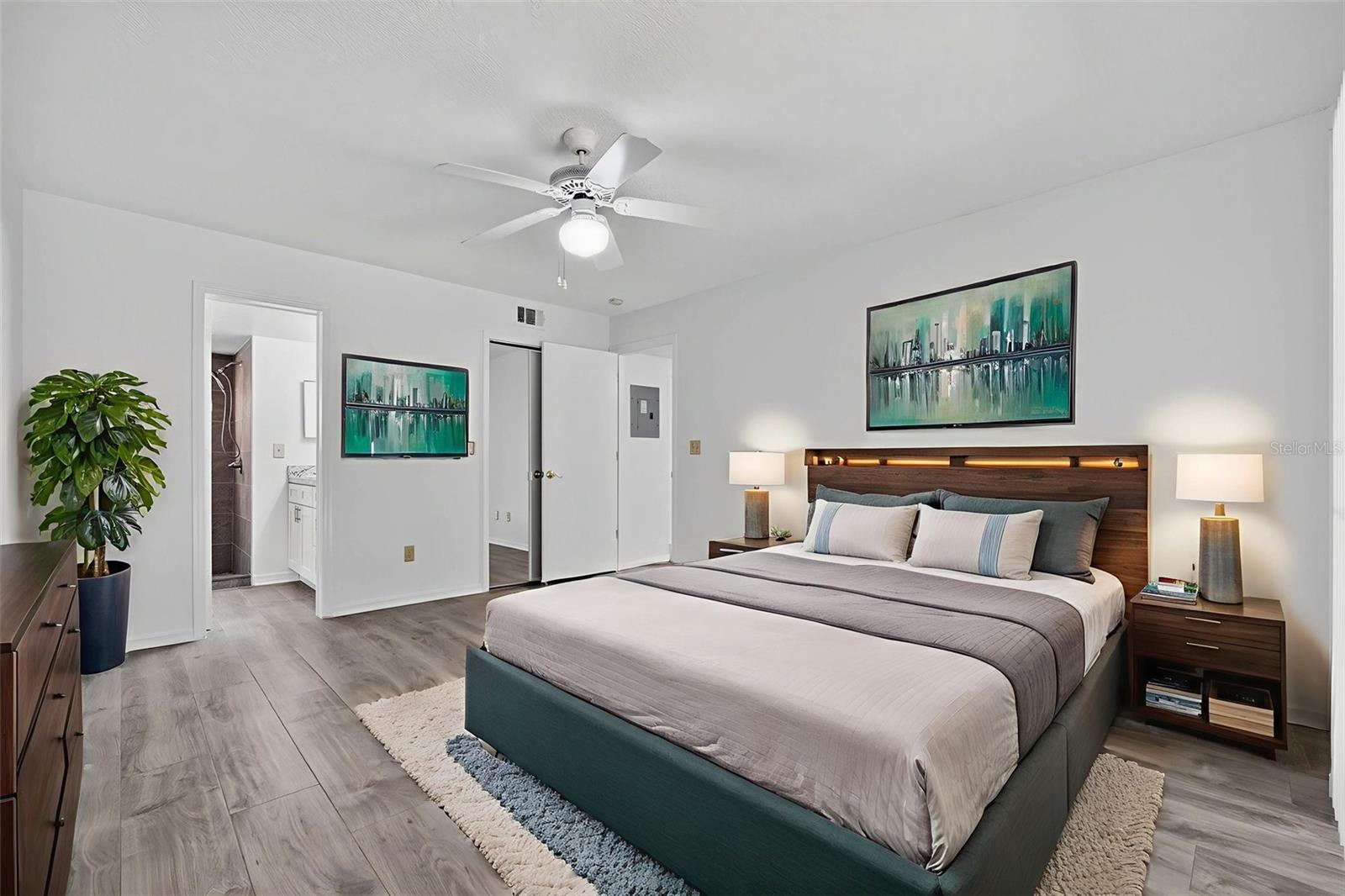 Image 48 of 53 For 2029 Royal Bay Boulevard 73