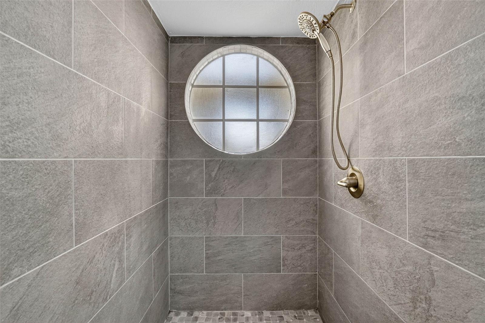 Image 51 of 53 For 2029 Royal Bay Boulevard 73