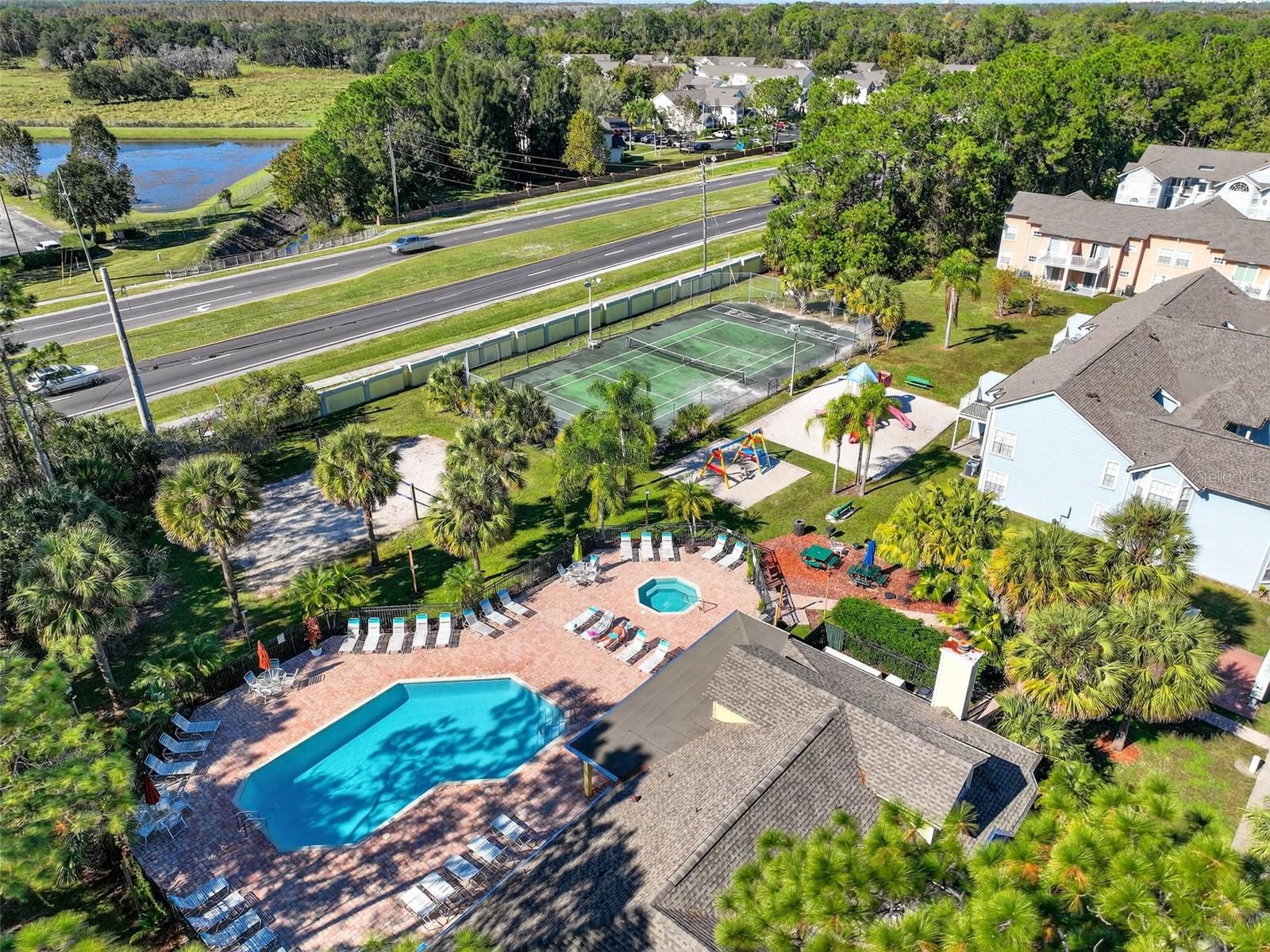 Image 7 of 53 For 2029 Royal Bay Boulevard 73