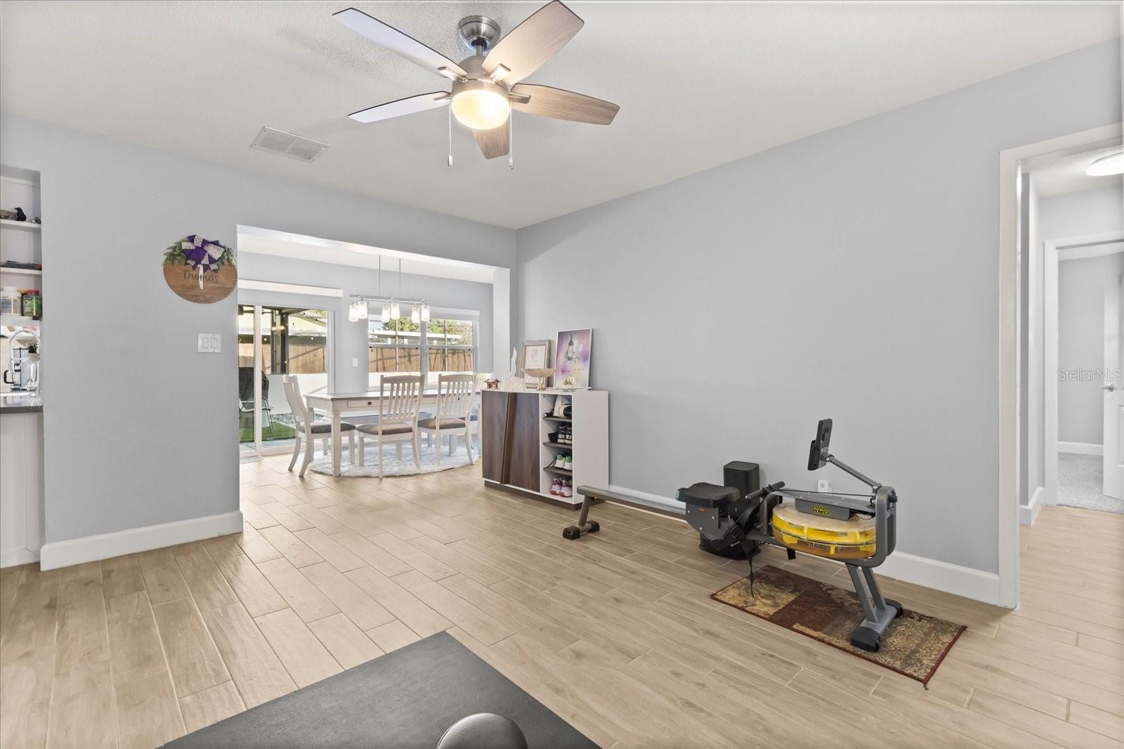 Image 13 of 48 For 2500 Lauderdale Court