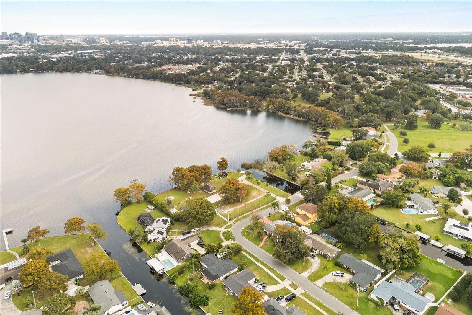 Image 39 of 48 For 2500 Lauderdale Court