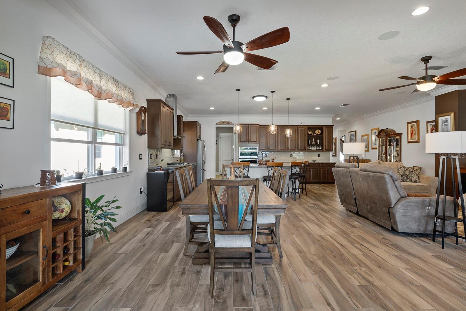 Image 17 of 72 For 5026 Fountainwood Drive