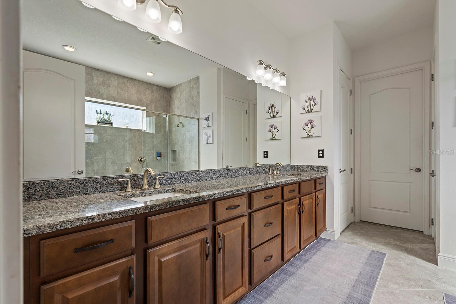 Image 33 of 72 For 5026 Fountainwood Drive