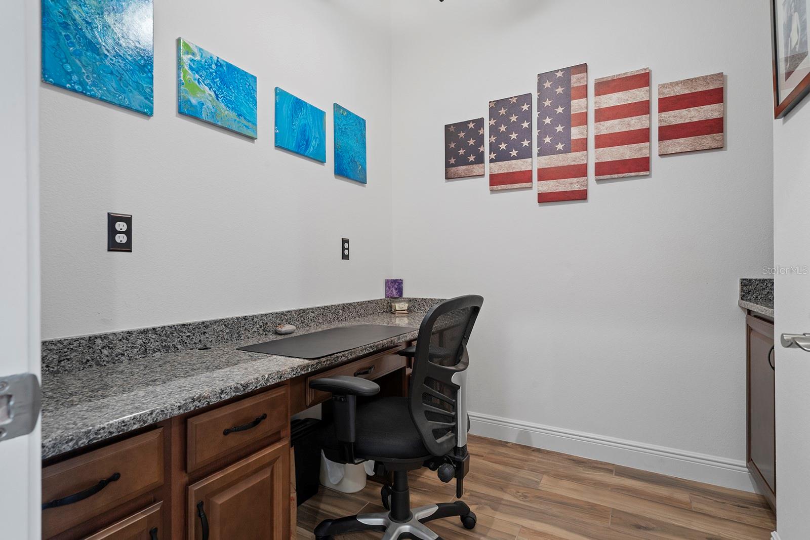 Image 39 of 72 For 5026 Fountainwood Drive