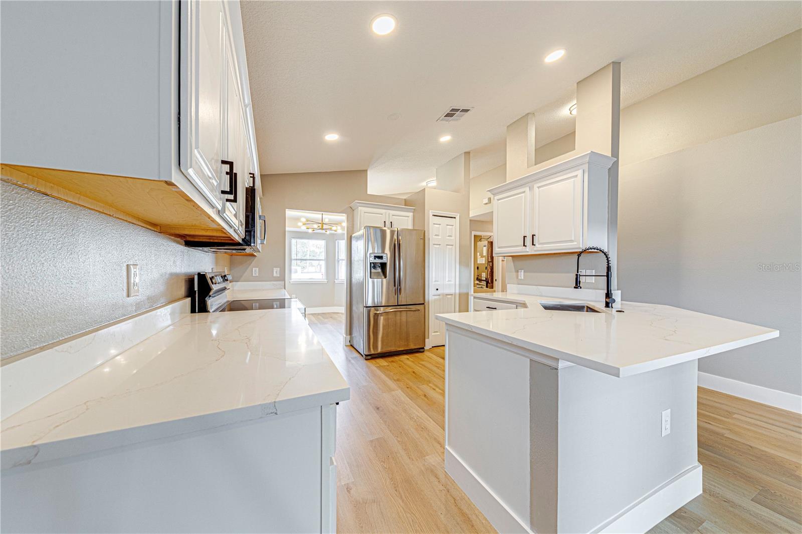 Image 12 of 39 For 40042 Palm Street