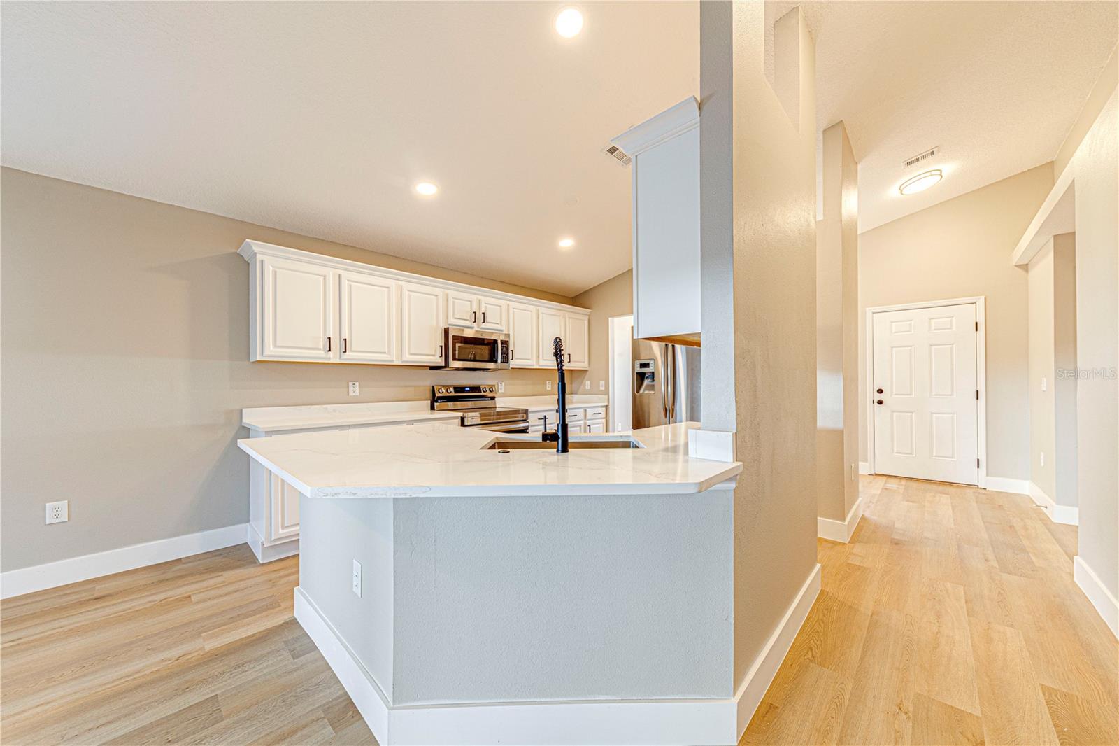 Image 13 of 39 For 40042 Palm Street