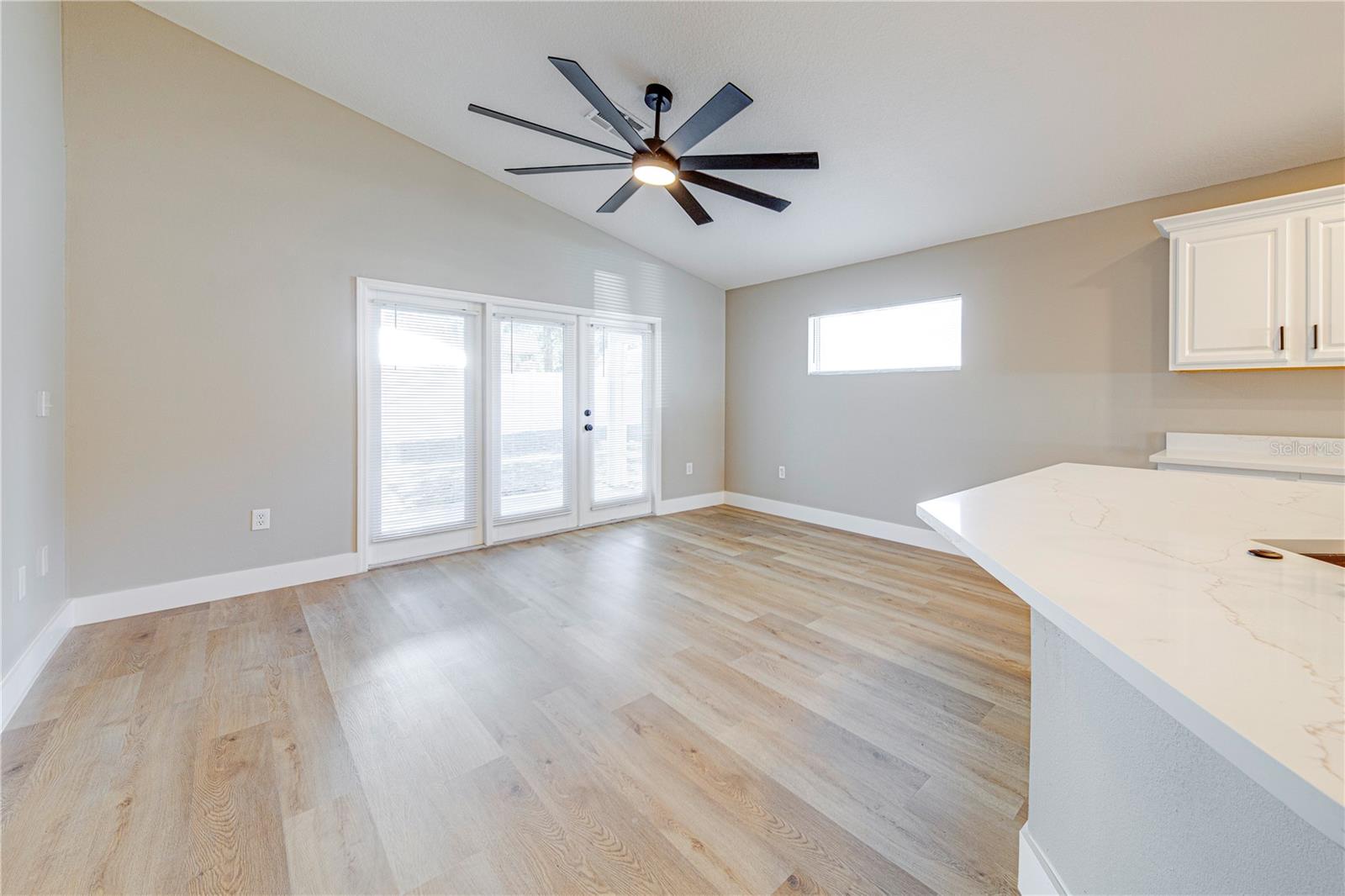 Image 14 of 39 For 40042 Palm Street