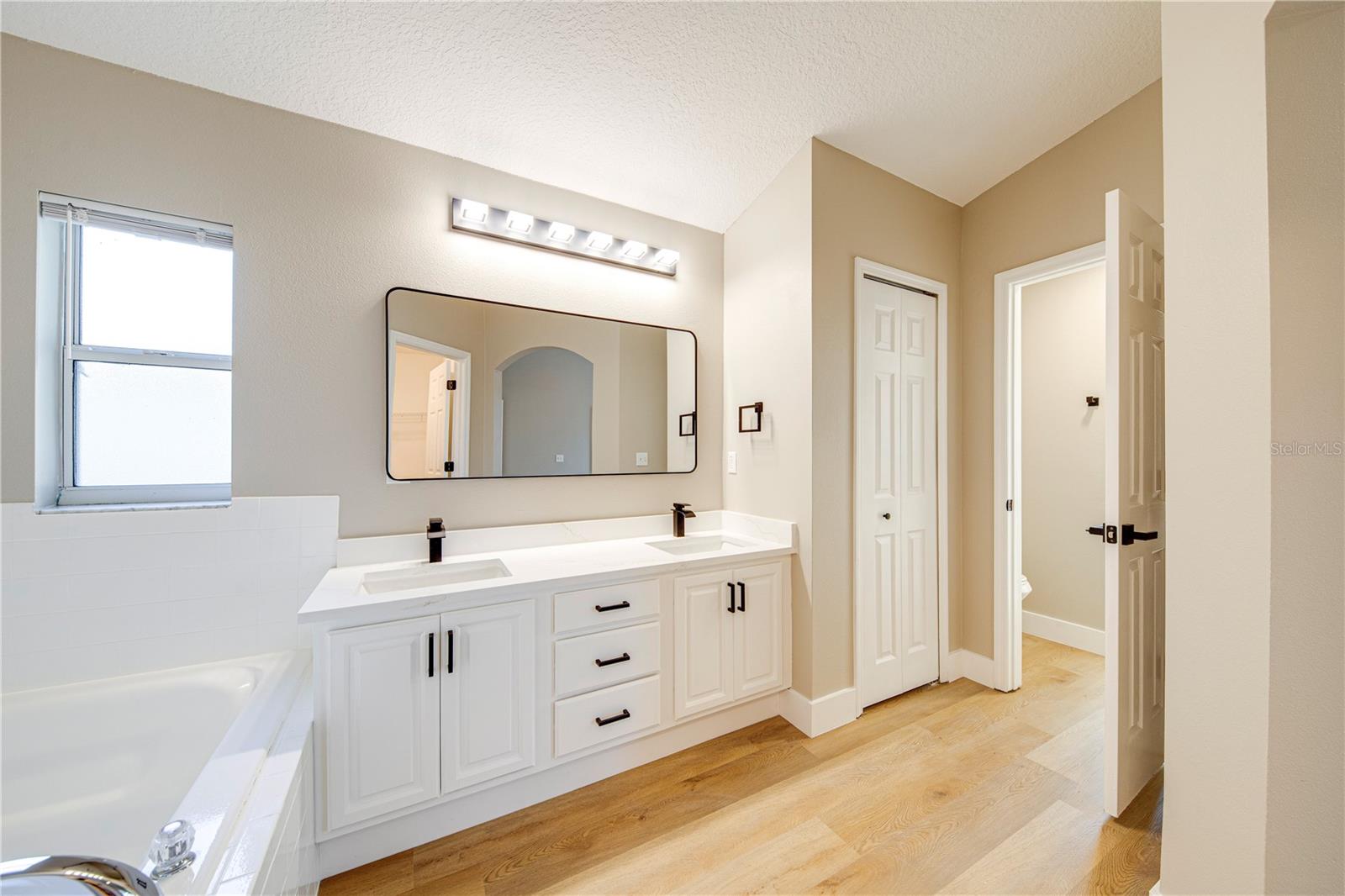 Image 20 of 39 For 40042 Palm Street