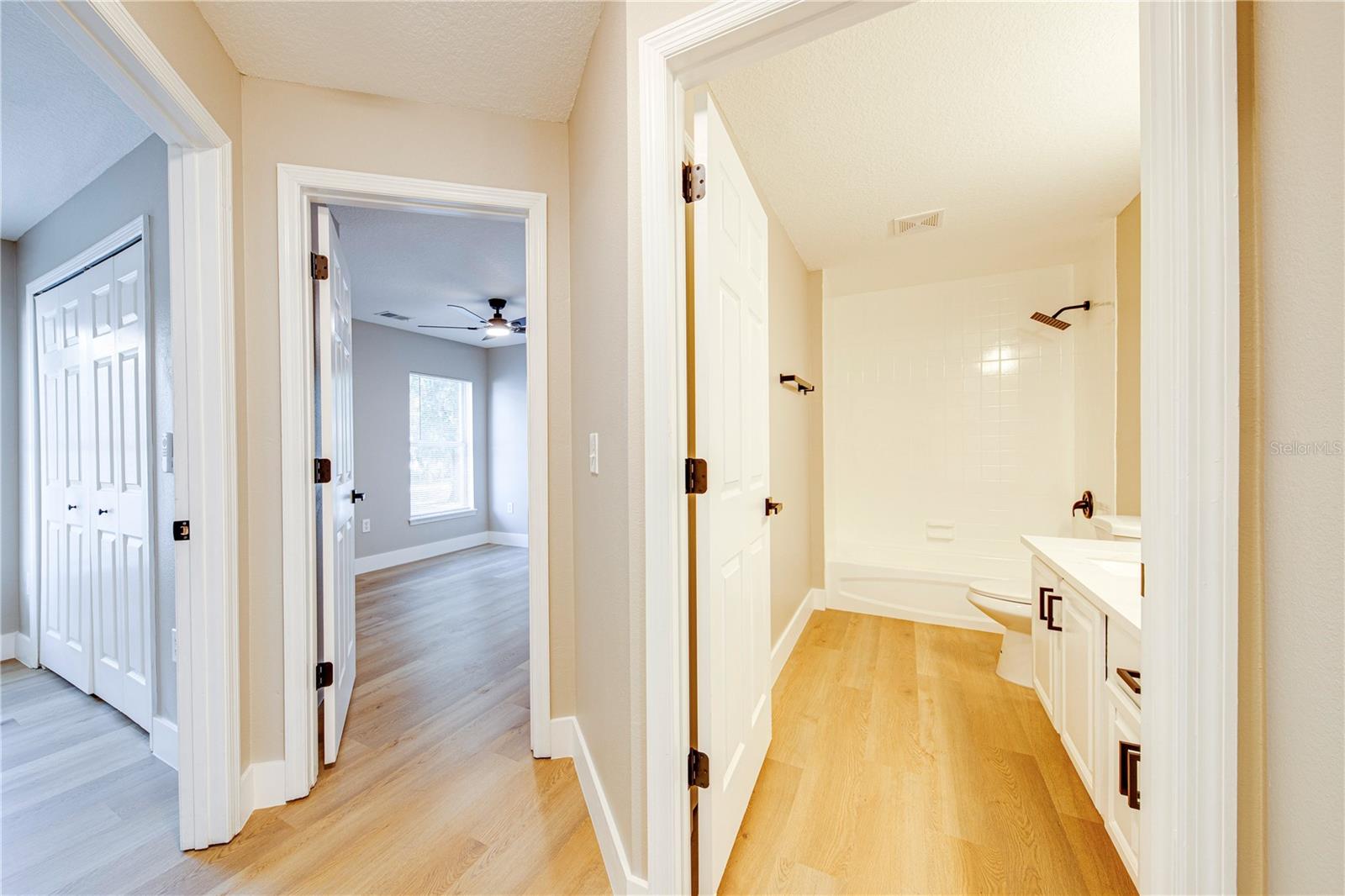 Image 27 of 39 For 40042 Palm Street