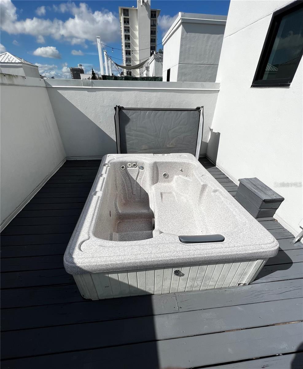 Image 15 of 22 For 350 Osceola Avenue 11