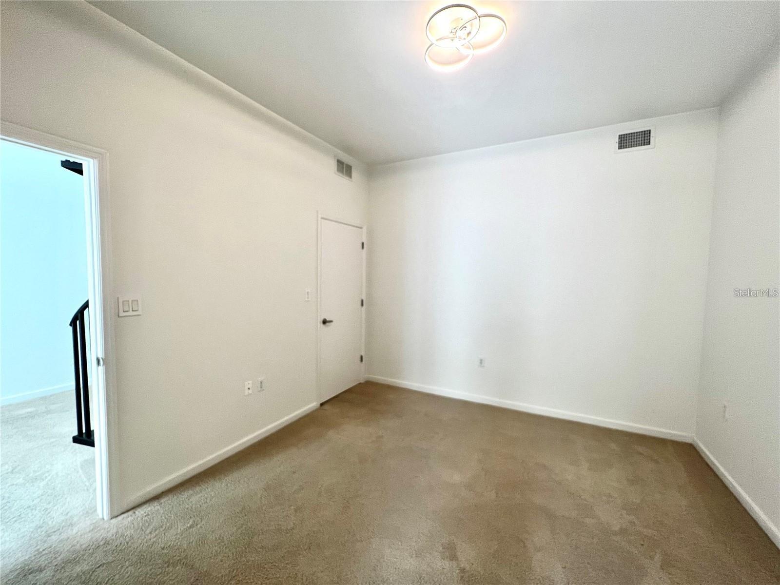 Image 9 of 22 For 350 Osceola Avenue 11