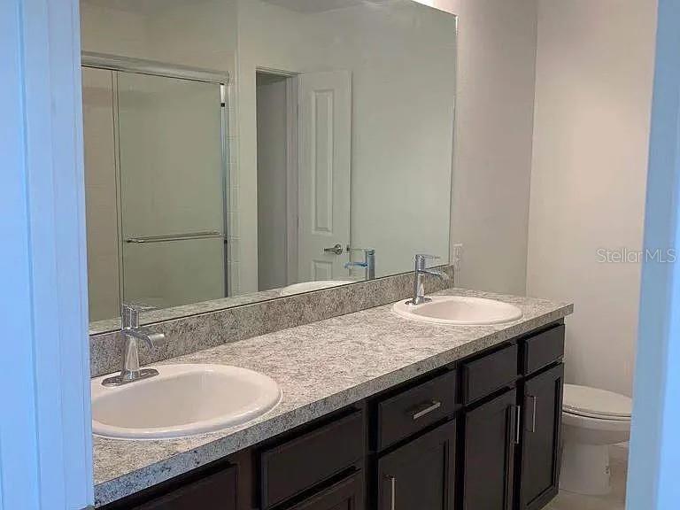 Image 21 of 27 For 1004 La Mirada Court