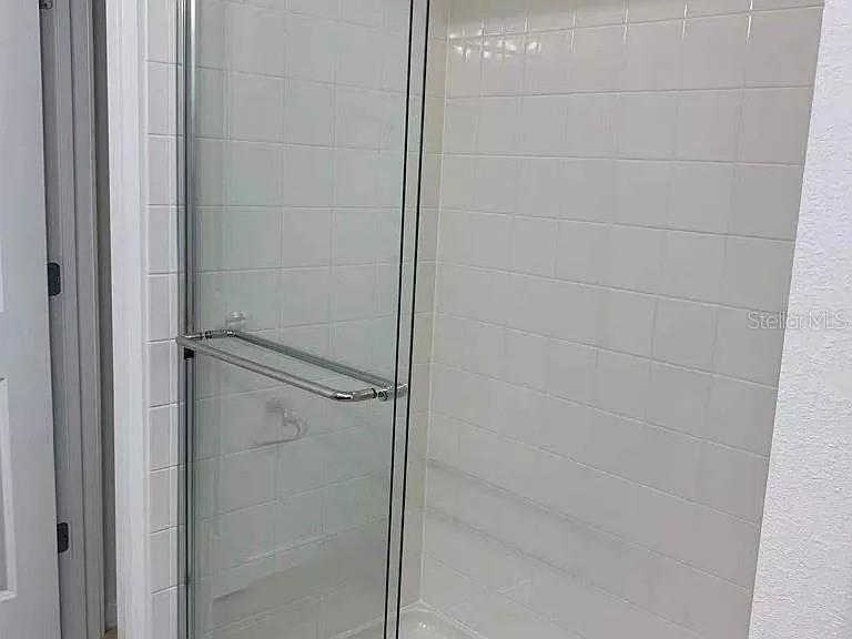 Image 23 of 27 For 1004 La Mirada Court