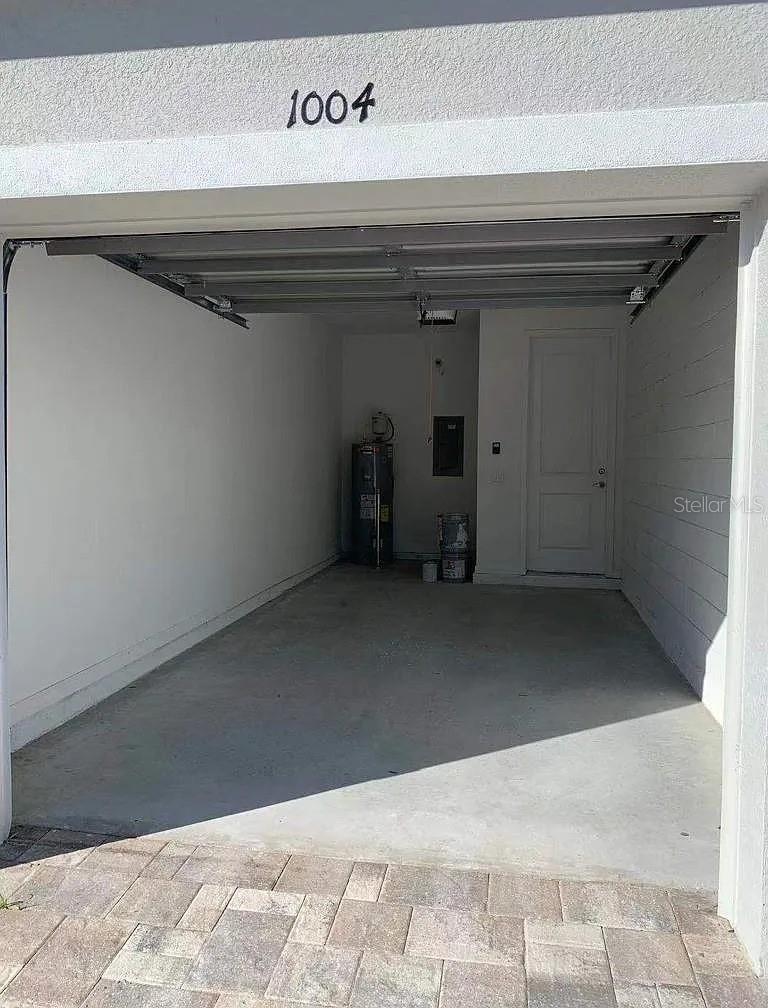 Image 25 of 27 For 1004 La Mirada Court