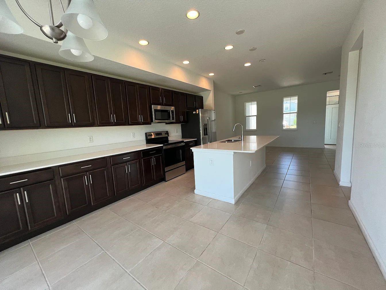 Image 5 of 27 For 1004 La Mirada Court