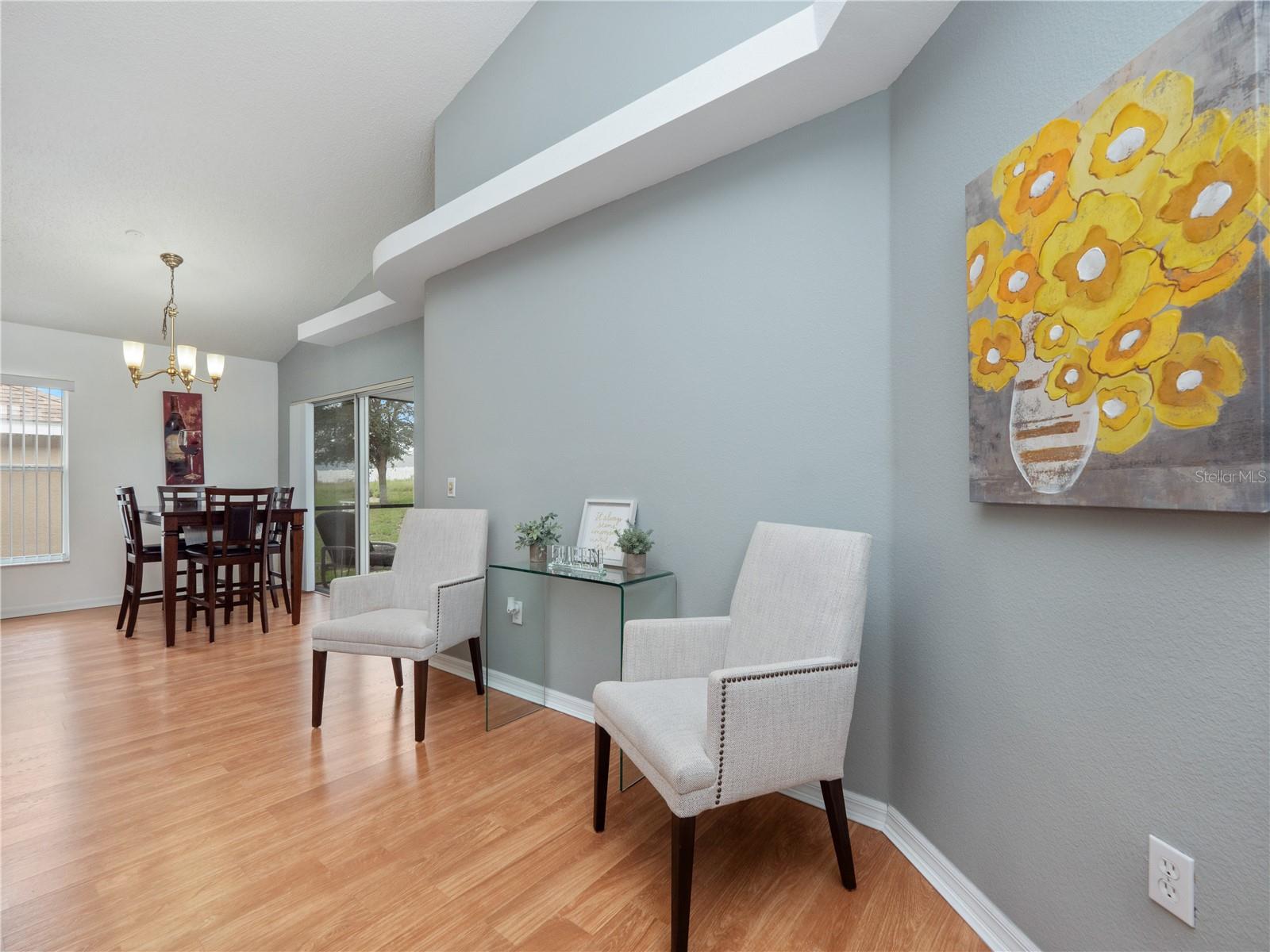 Image 10 of 25 For 721 Rollins Drive