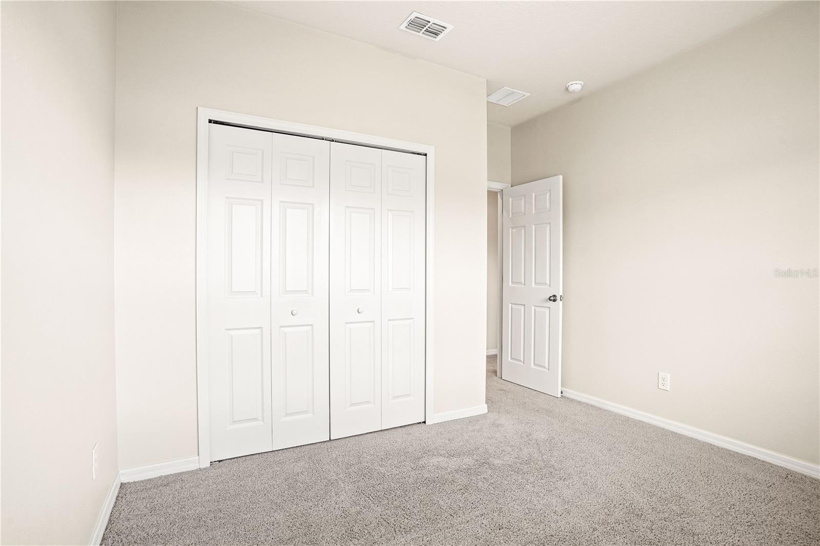 Image 27 of 42 For 518 Venetian Palms Boulevard