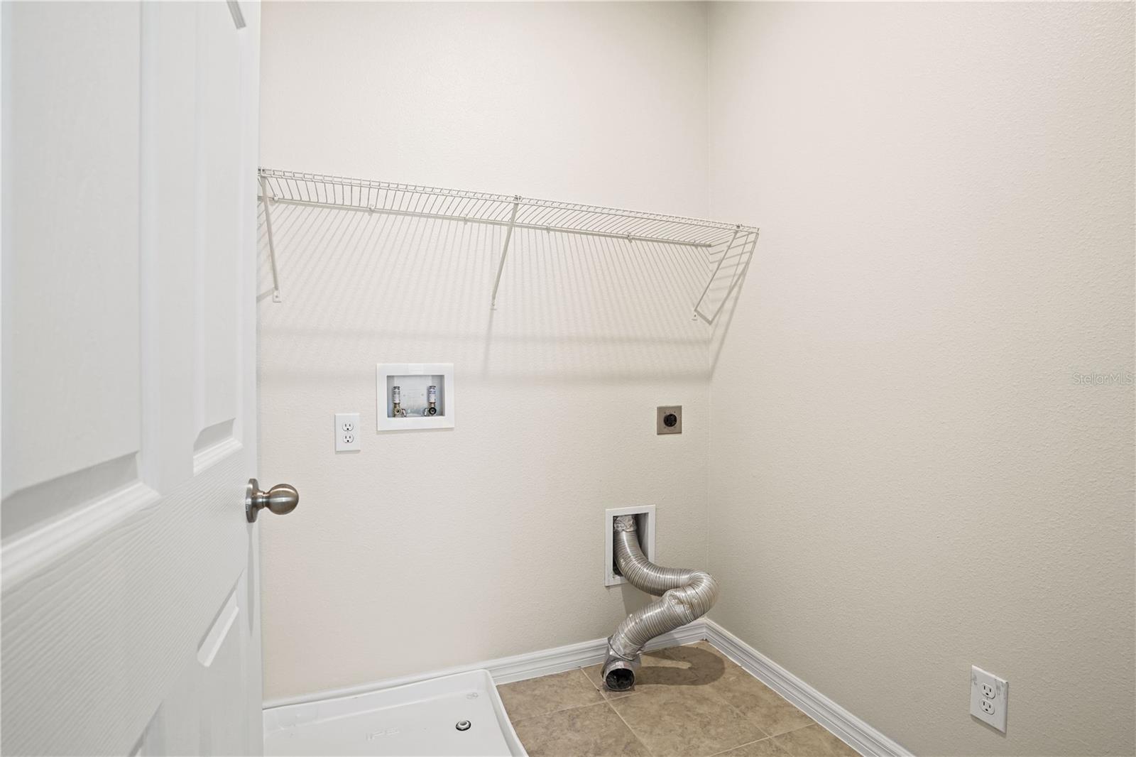 Image 31 of 42 For 518 Venetian Palms Boulevard