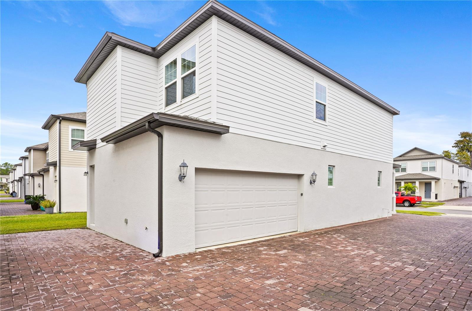 Image 32 of 42 For 518 Venetian Palms Boulevard