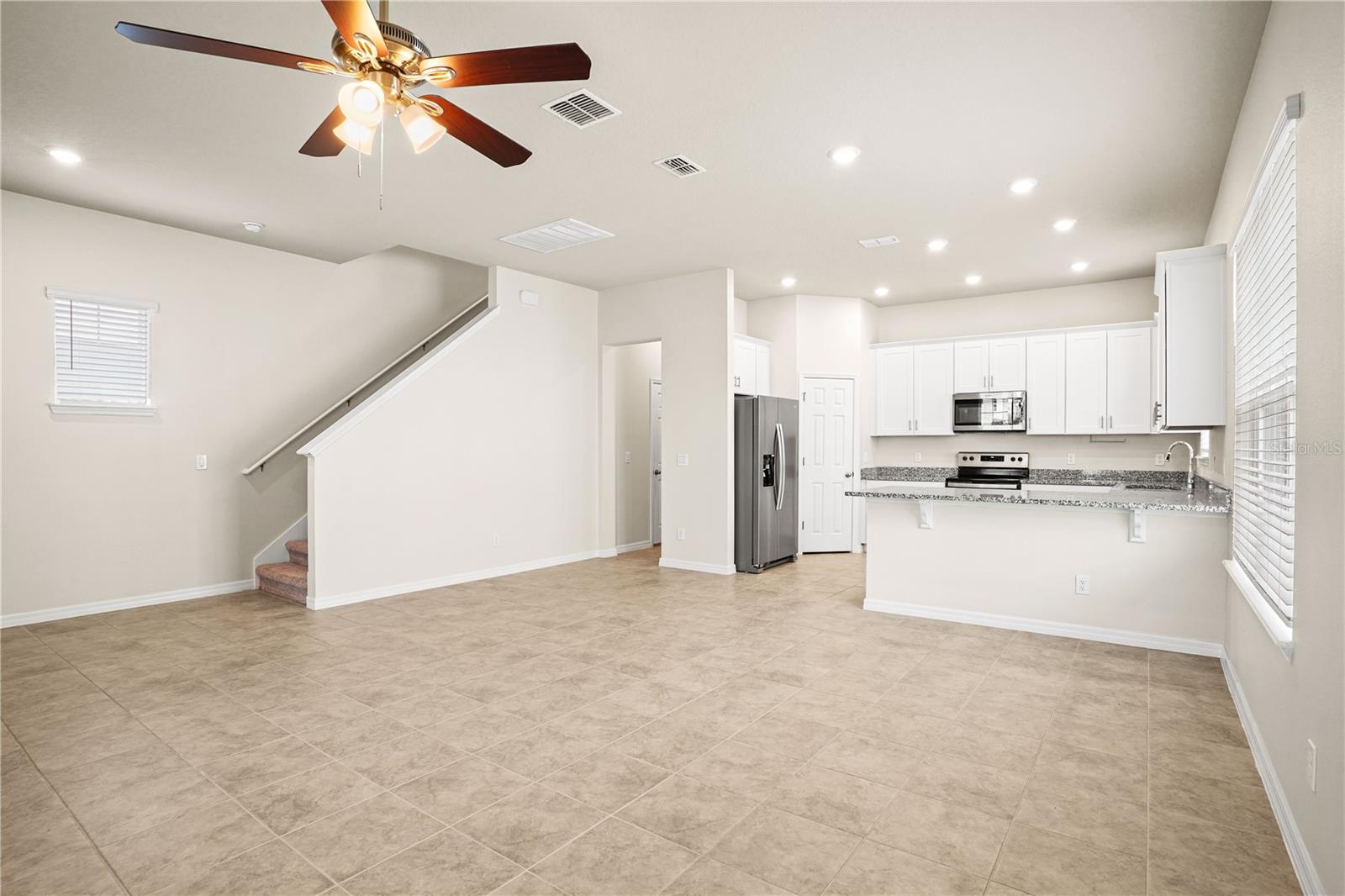 Image 8 of 42 For 518 Venetian Palms Boulevard