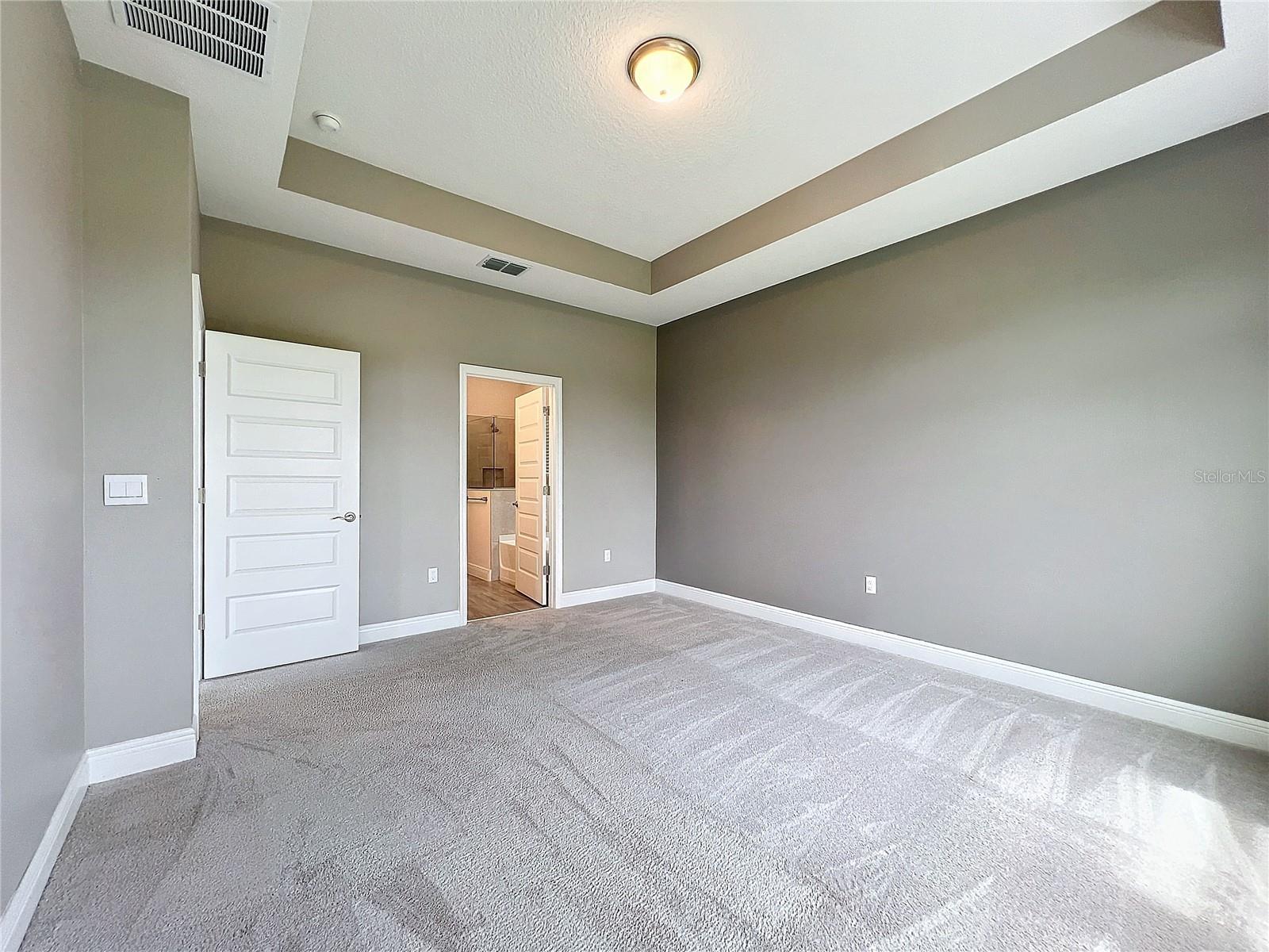 Image 19 of 41 For 9723 Lost Creek Drive