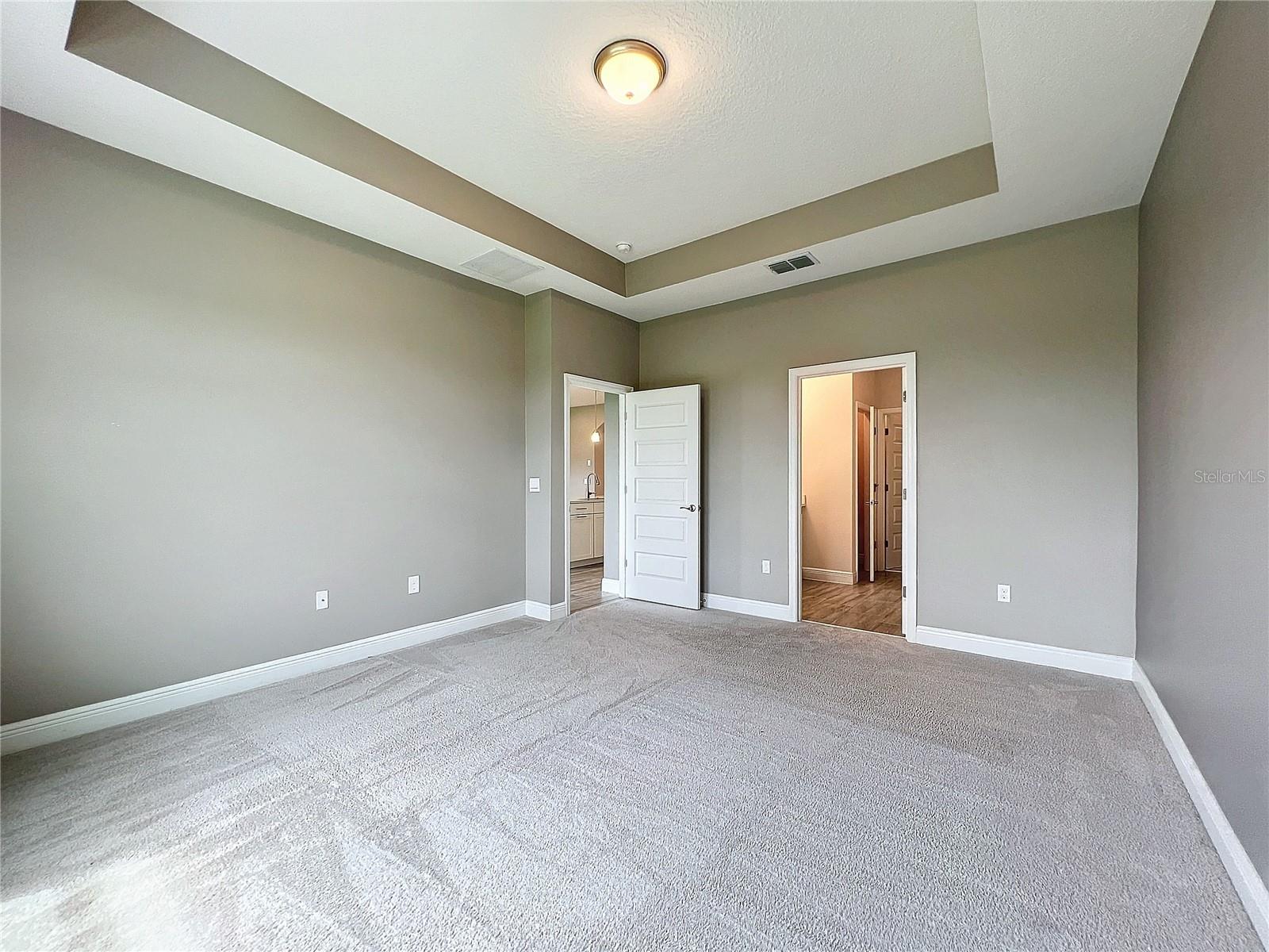 Image 20 of 41 For 9723 Lost Creek Drive