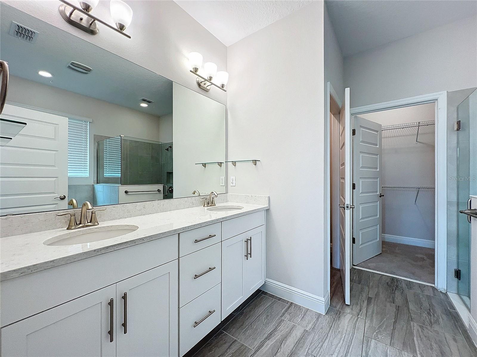 Image 22 of 41 For 9723 Lost Creek Drive