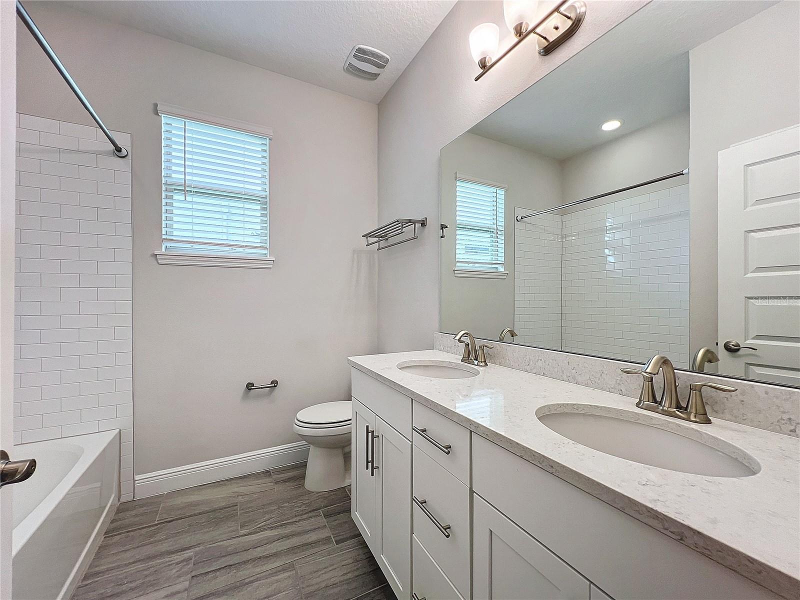 Image 24 of 41 For 9723 Lost Creek Drive