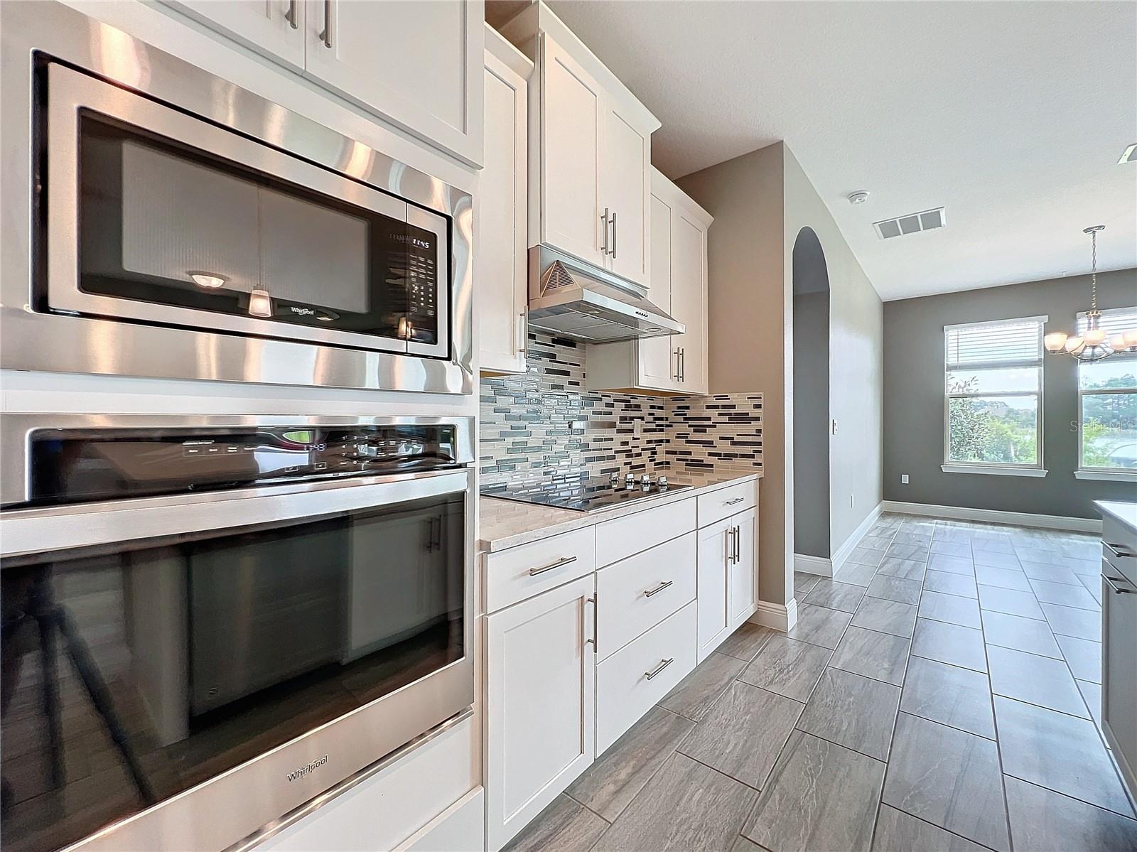 Image 7 of 41 For 9723 Lost Creek Drive