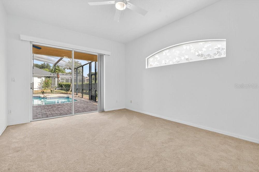 Image 24 of 41 For 10337 Pointview Court