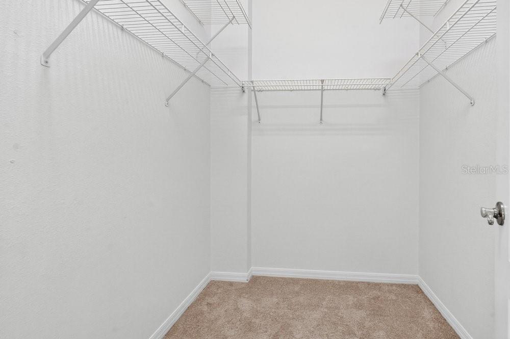 Image 29 of 41 For 10337 Pointview Court