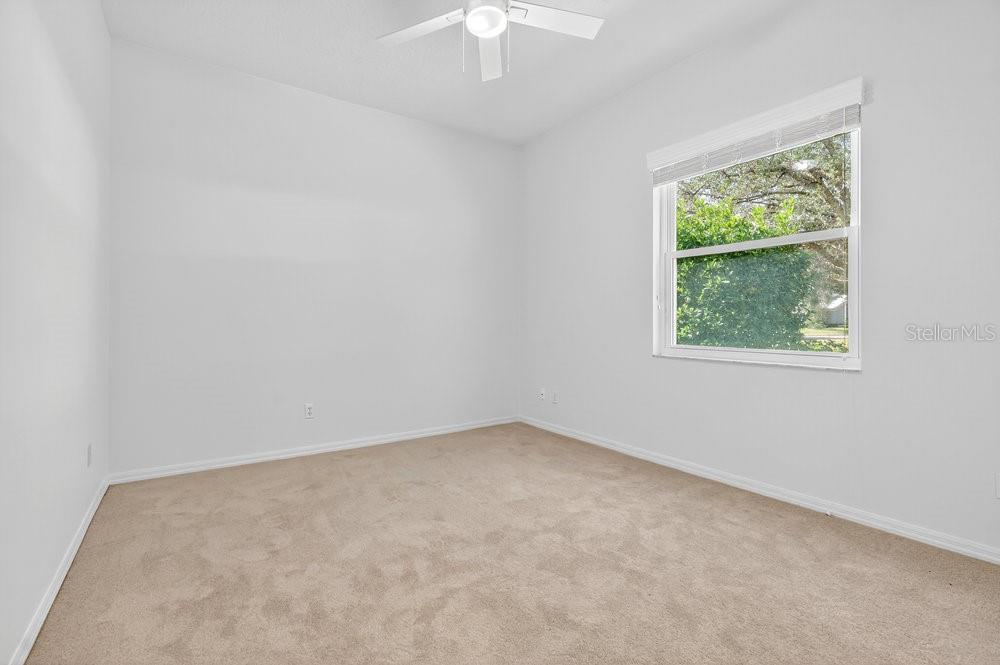 Image 32 of 41 For 10337 Pointview Court