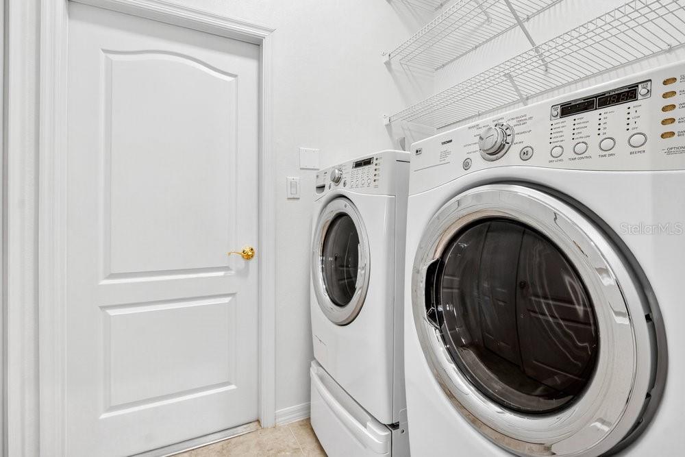 Image 34 of 41 For 10337 Pointview Court