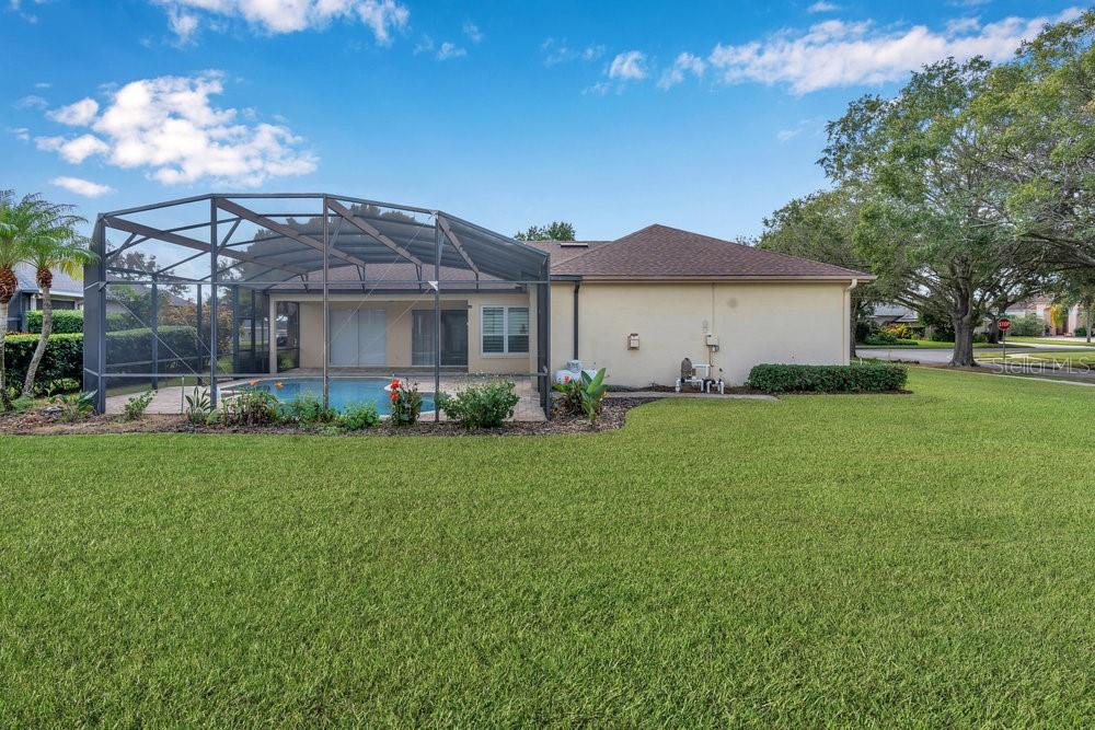 Image 4 of 41 For 10337 Pointview Court