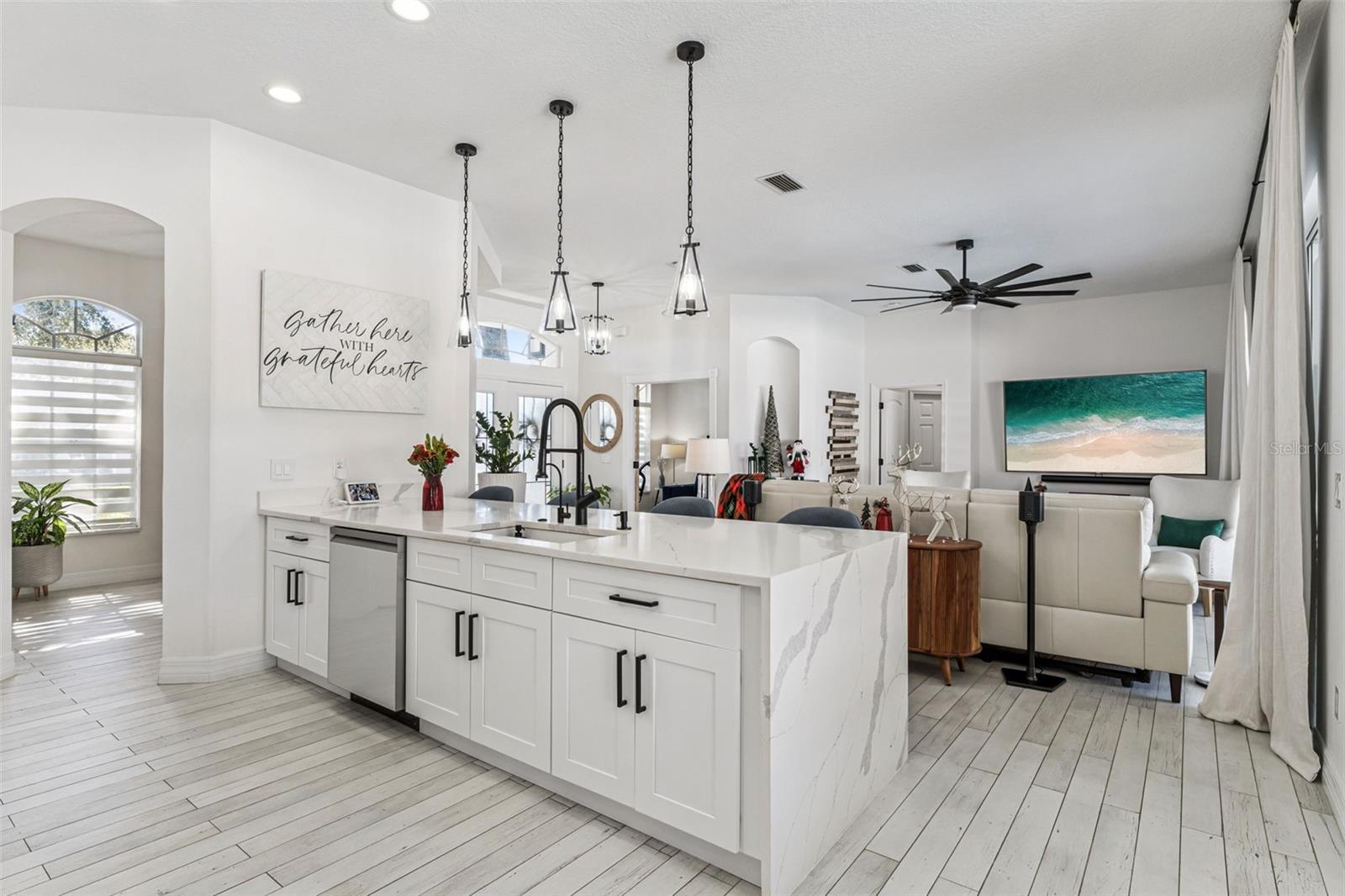 Image 14 of 51 For 405 Quail Hill Drive