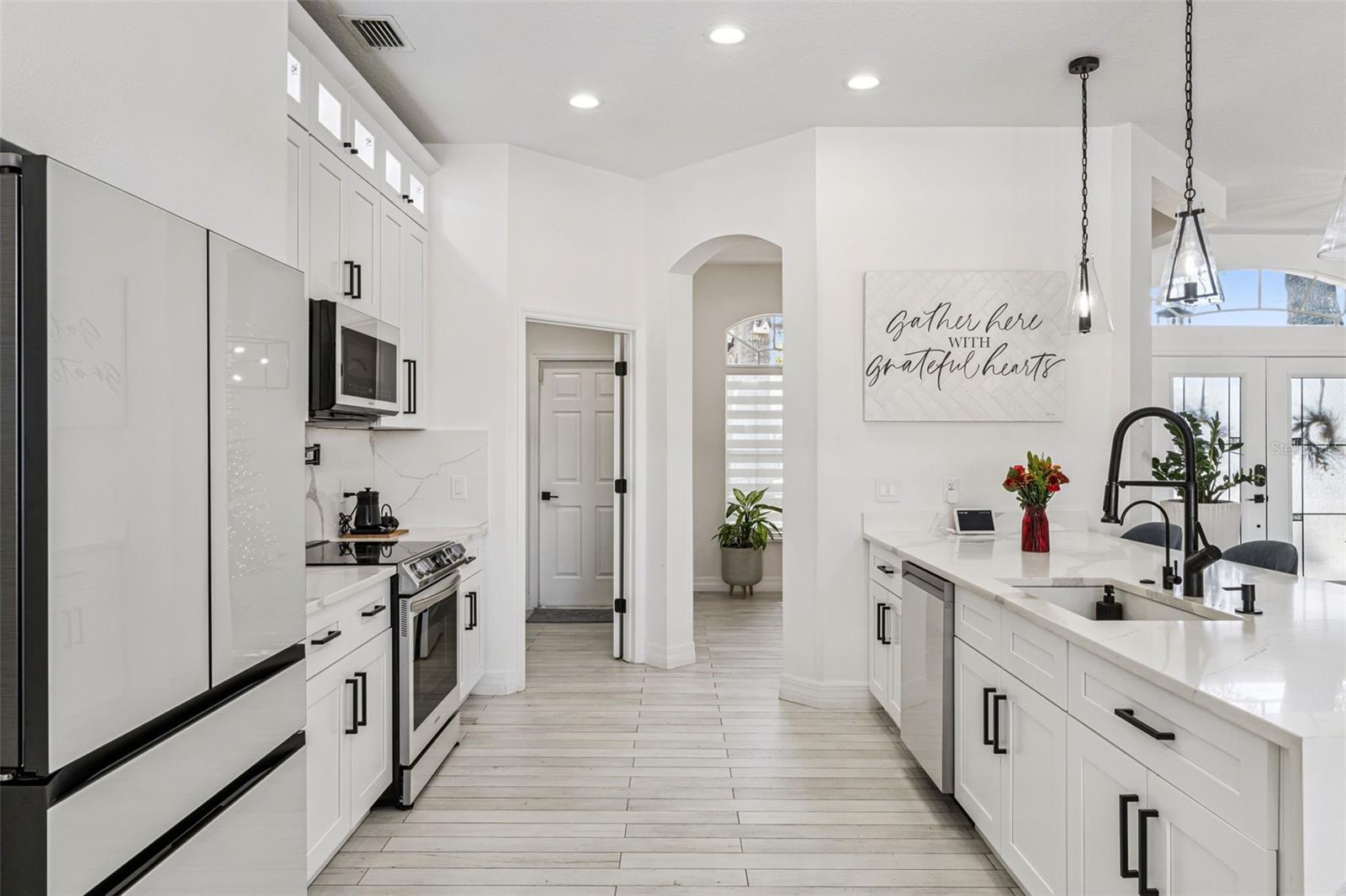 Image 17 of 51 For 405 Quail Hill Drive