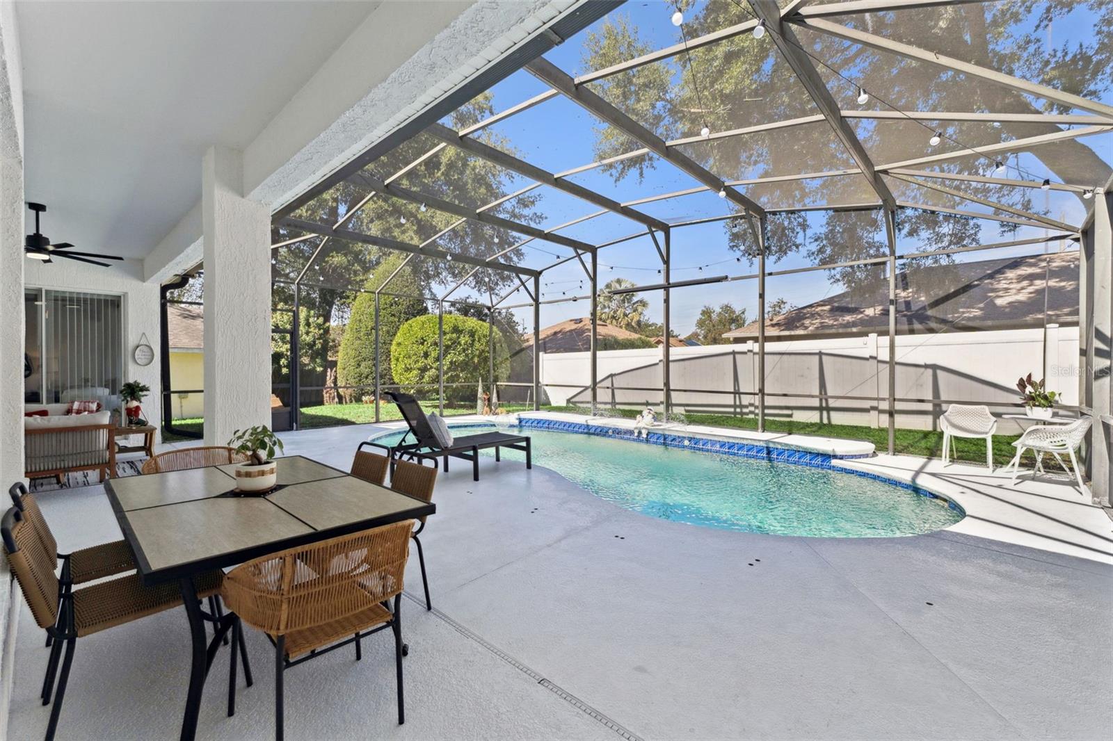 Image 28 of 51 For 405 Quail Hill Drive