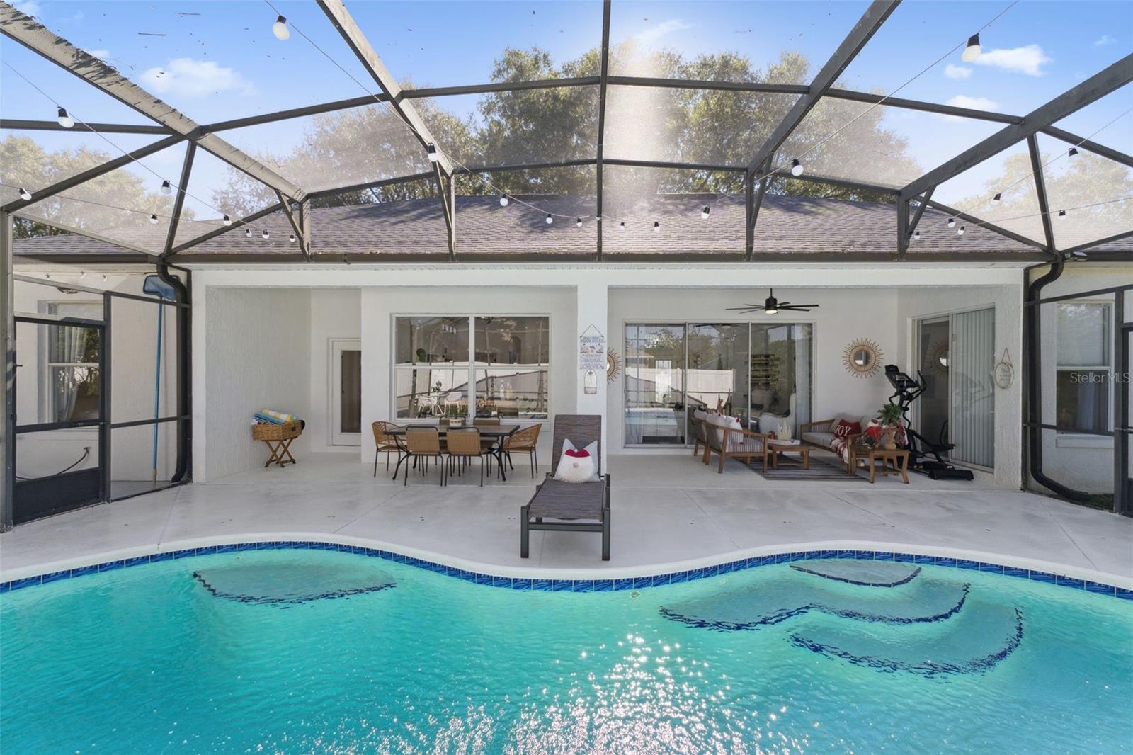 Image 33 of 51 For 405 Quail Hill Drive