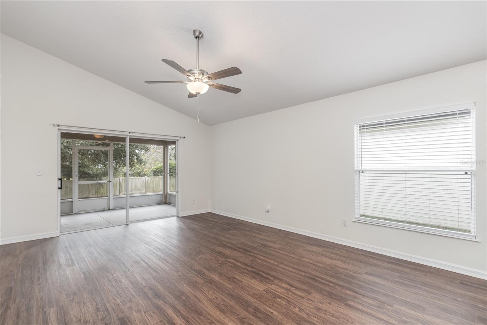 Image 6 of 25 For 174 Dakota Avenue