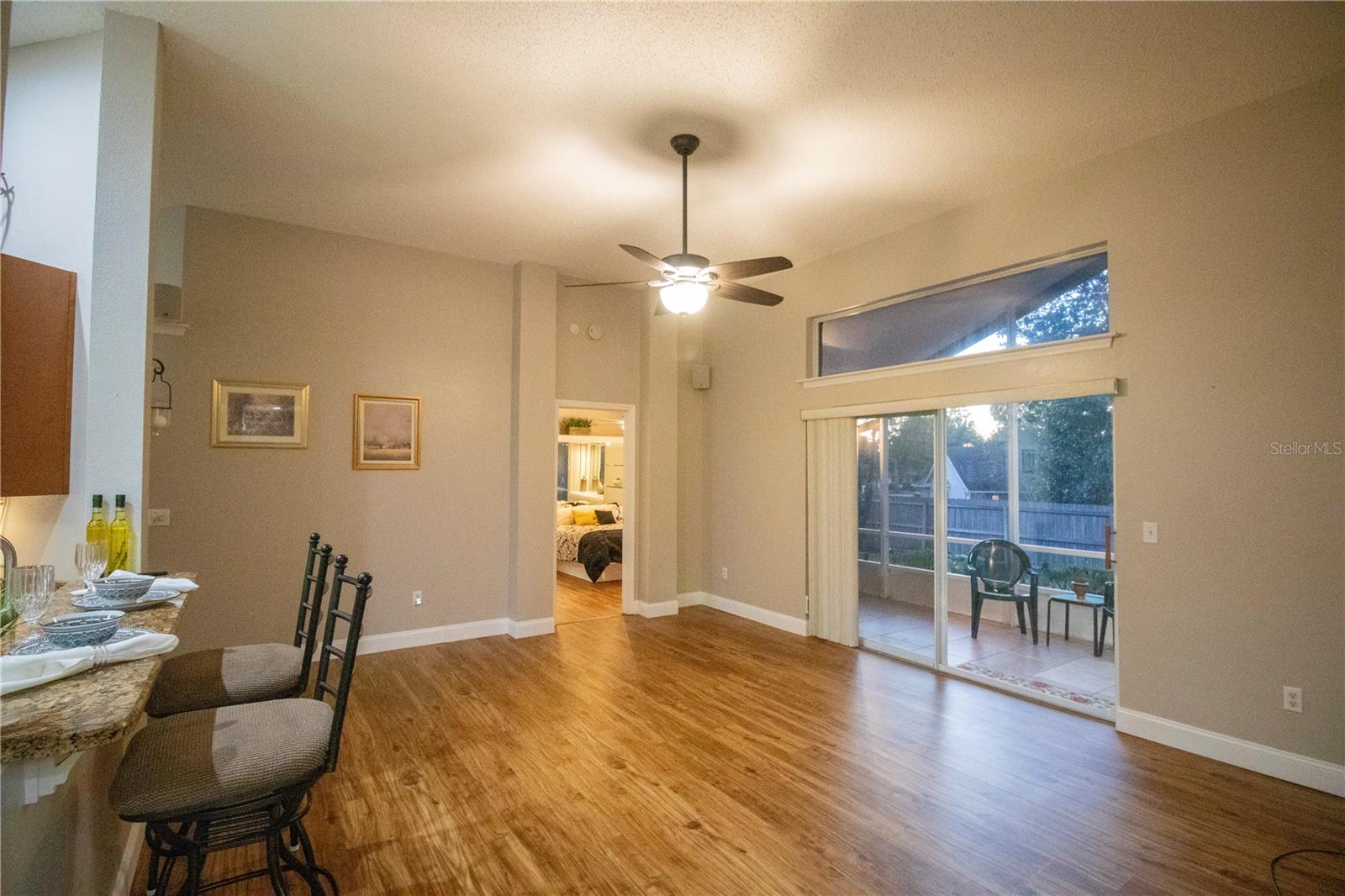 Image 23 of 73 For 878 Lake Jackson Circle