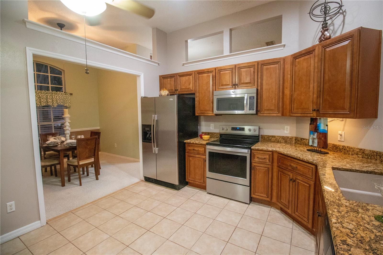 Image 31 of 73 For 878 Lake Jackson Circle