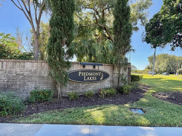 Image 6 of 73 For 878 Lake Jackson Circle