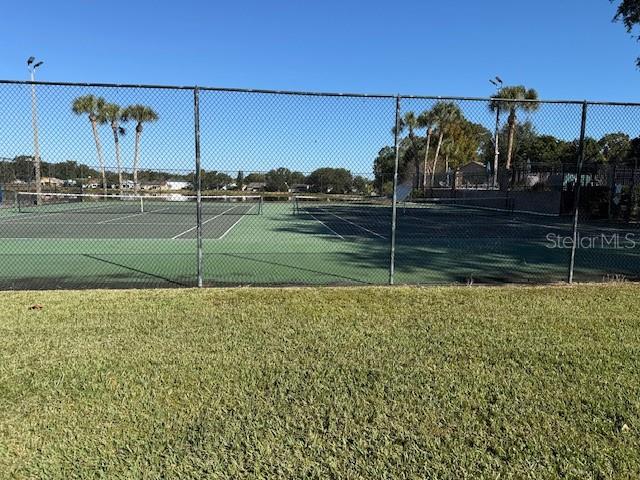 Image 65 of 73 For 878 Lake Jackson Circle