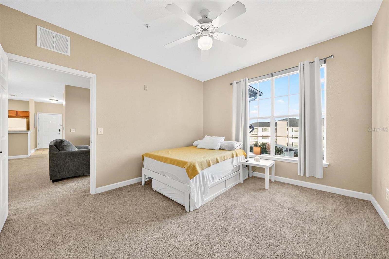 Image 10 of 19 For 3176 Feltrim Place 401