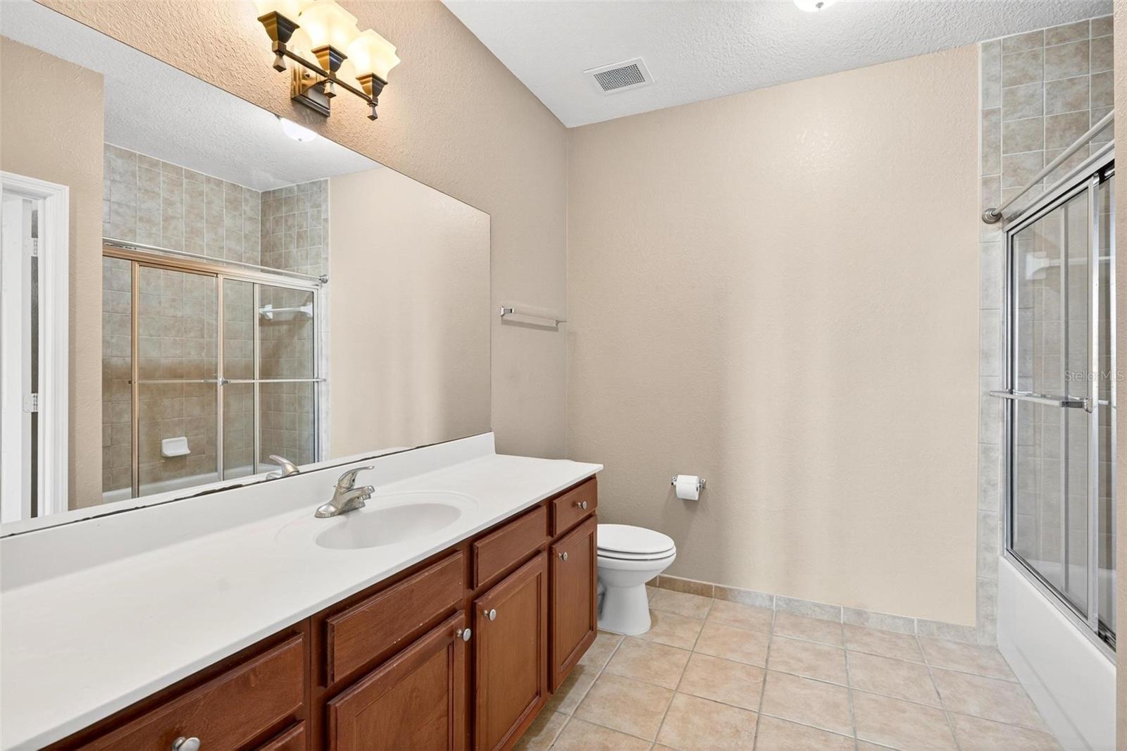 Image 12 of 19 For 3176 Feltrim Place 401