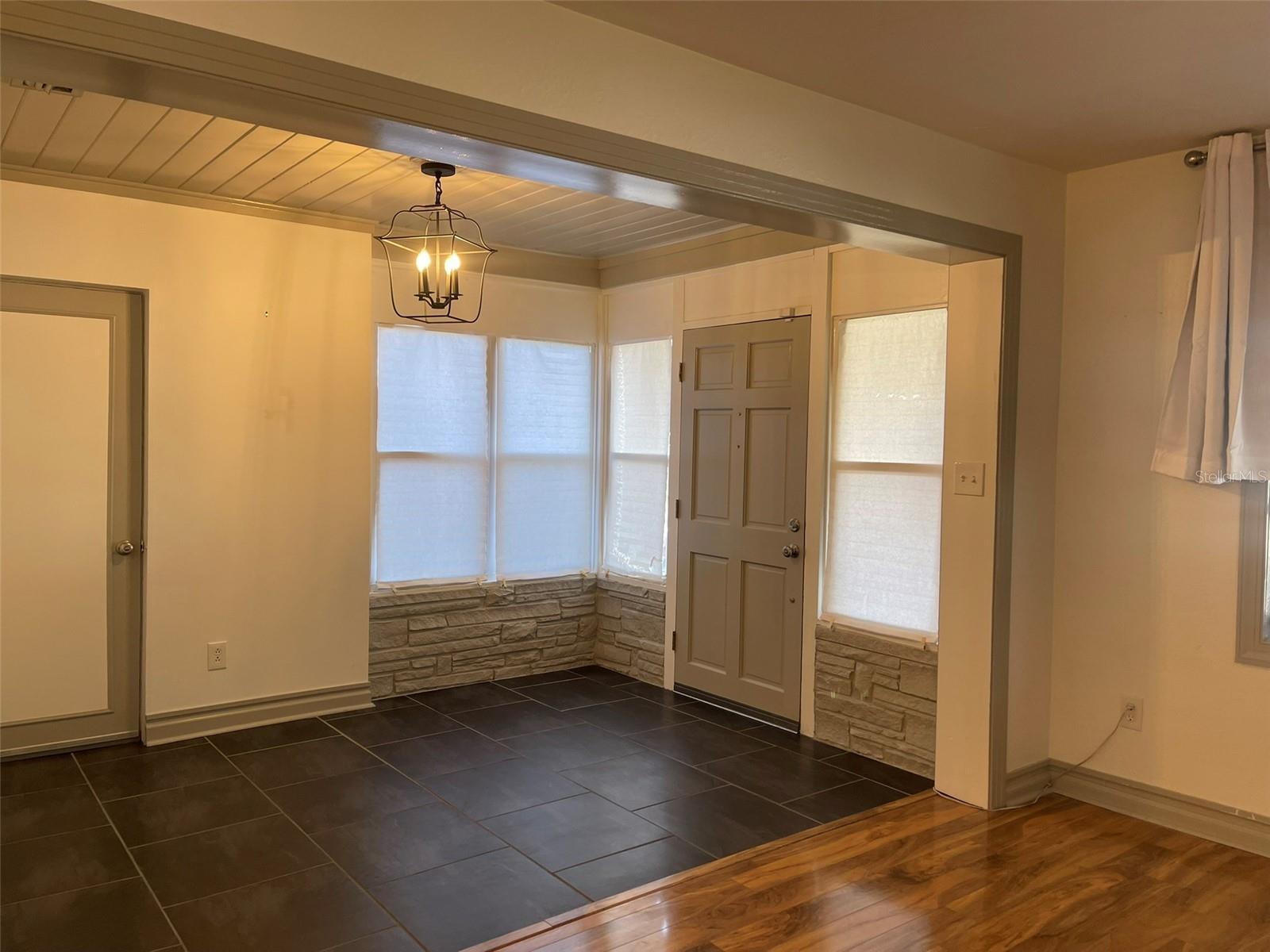 Image 4 of 25 For 1908 Livingston Street