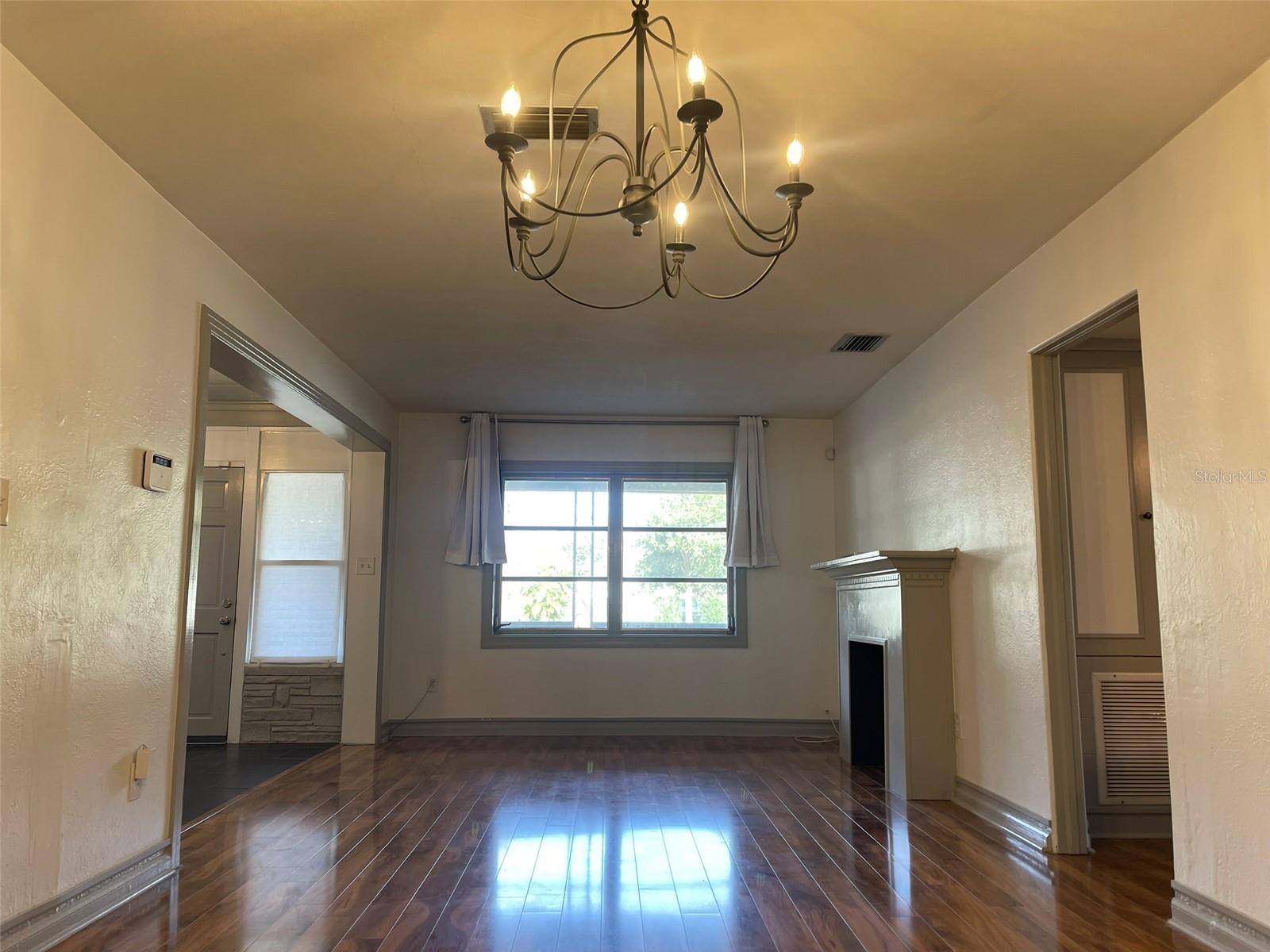 Image 8 of 25 For 1908 Livingston Street