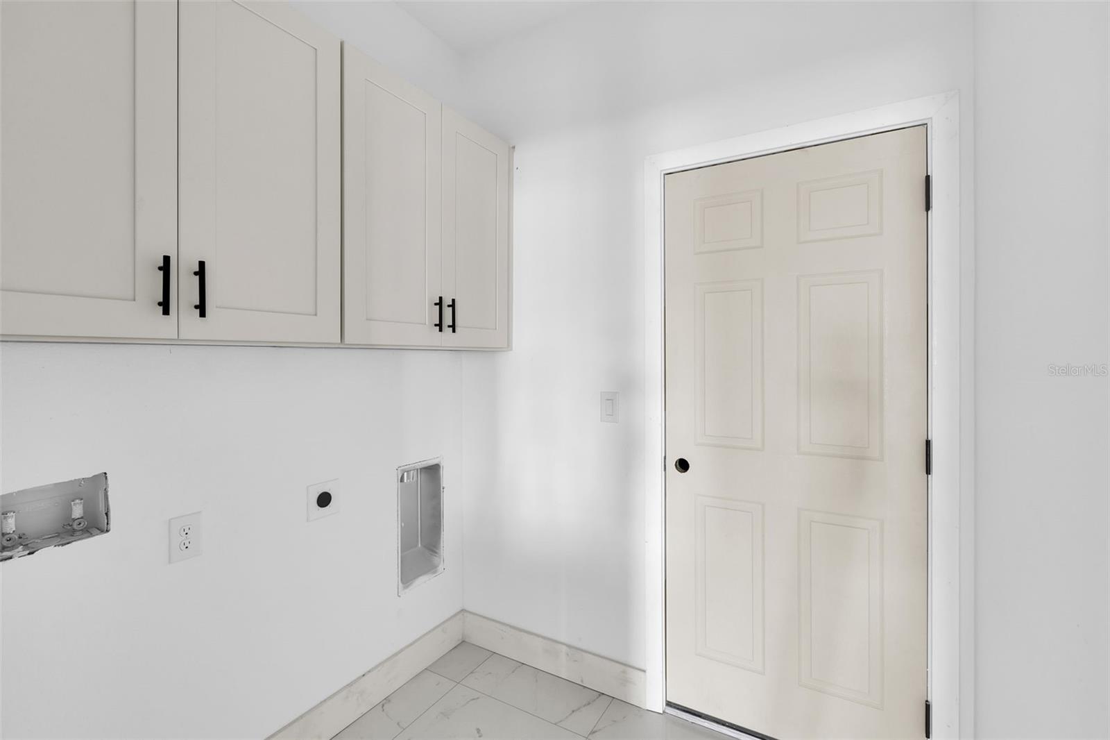 Image 15 of 30 For 22372 Nyack Avenue