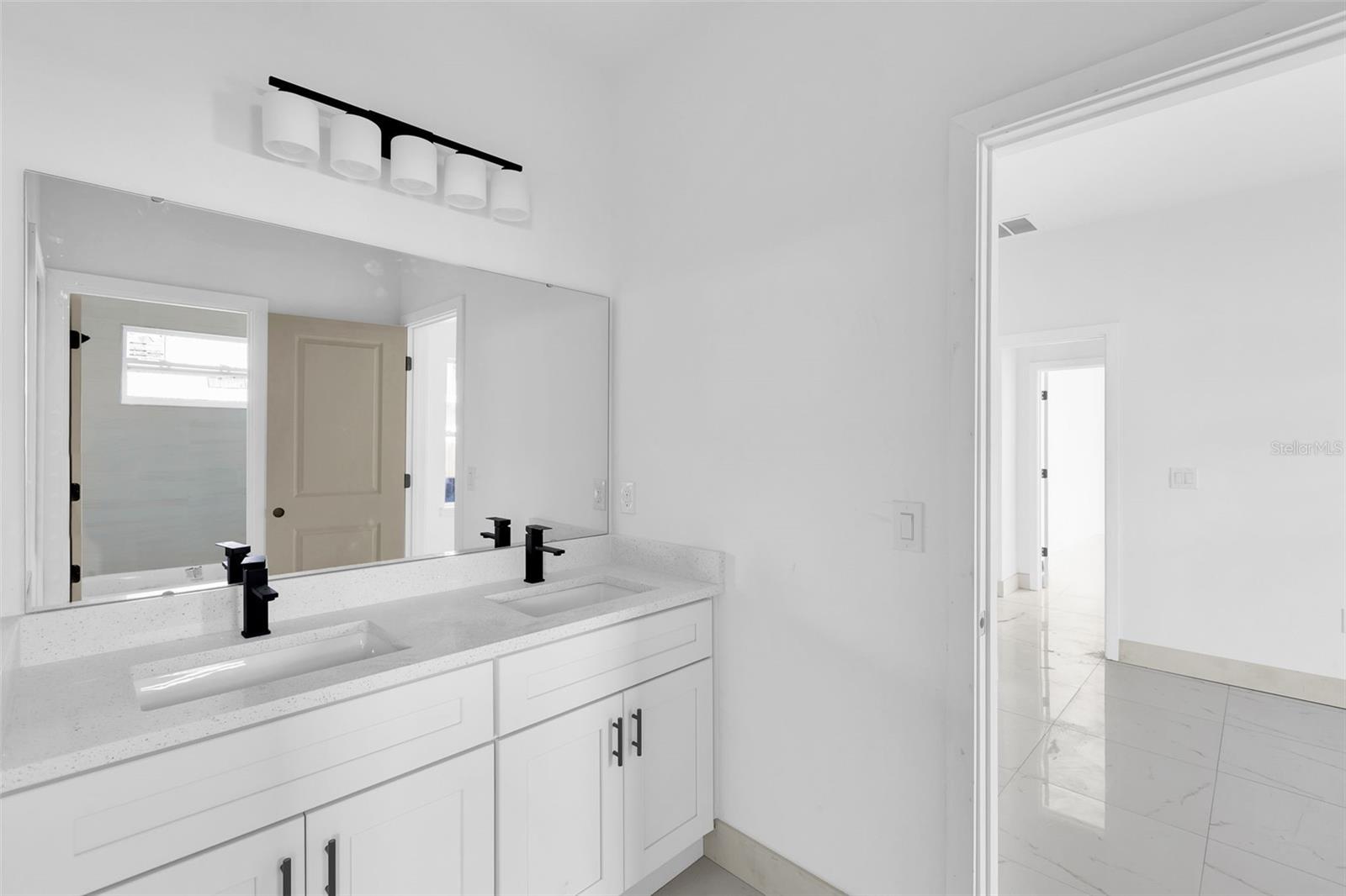 Image 23 of 30 For 22372 Nyack Avenue