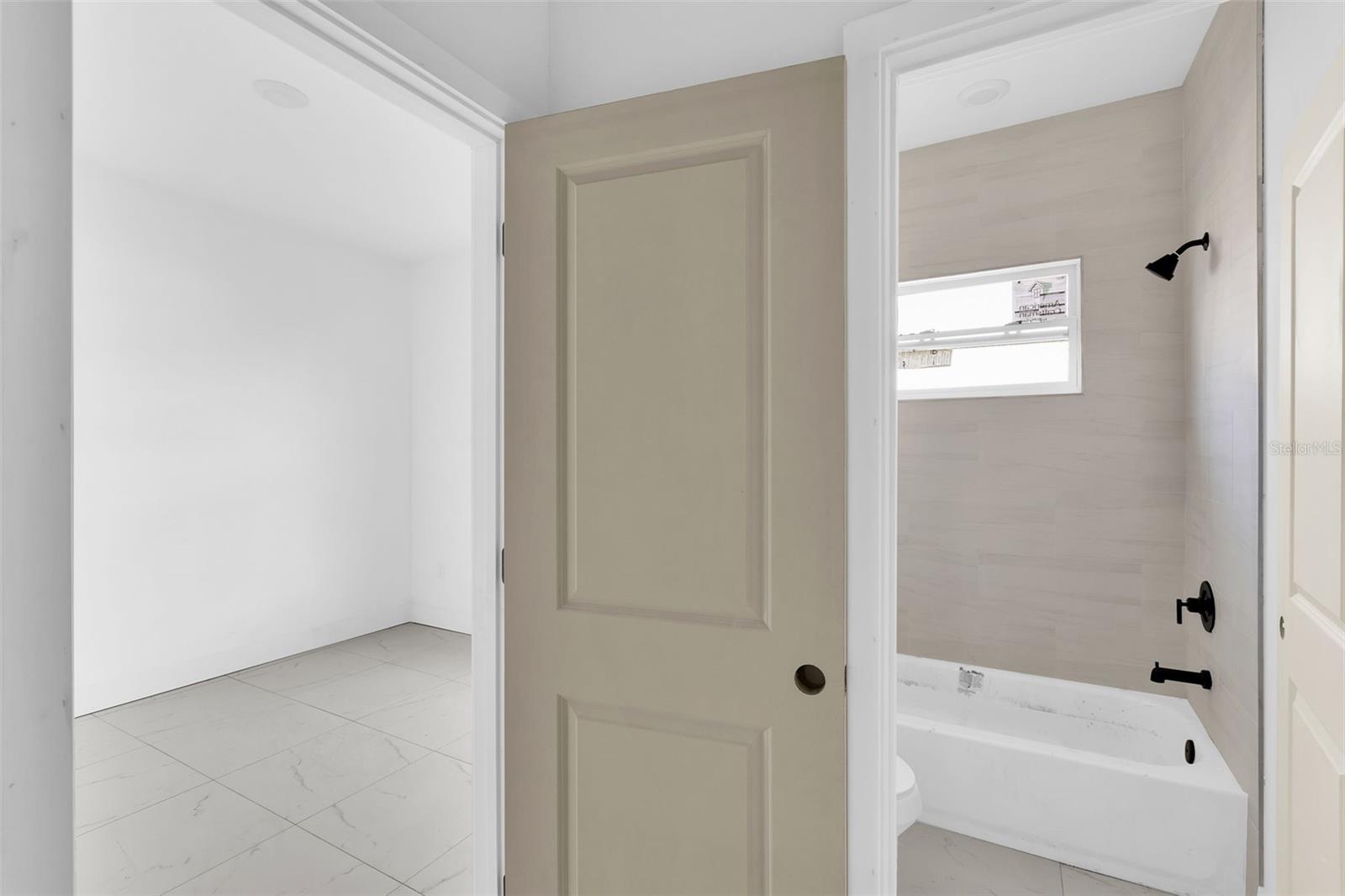 Image 24 of 30 For 22372 Nyack Avenue